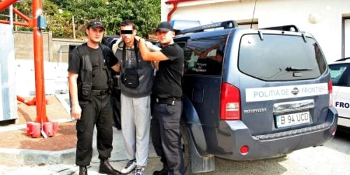 Acesta este bărbatul care a fost adus cu barca din Serbia