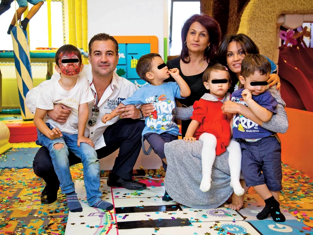 Nicoleta Luciu, alături de familie