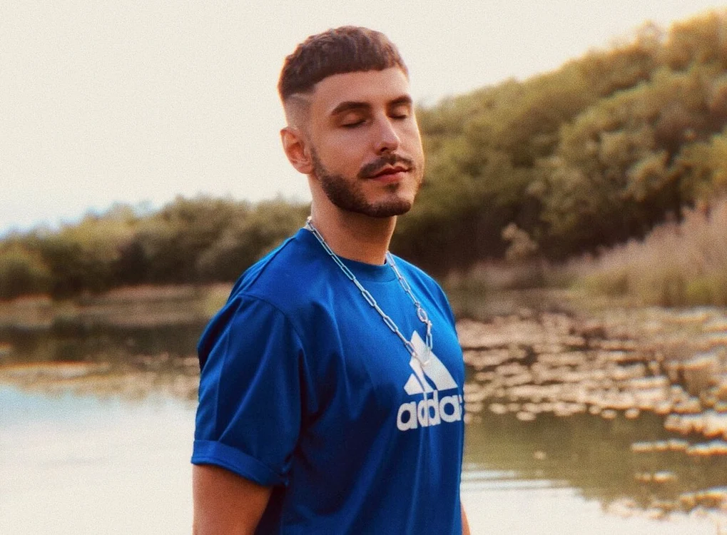 
    Klyde revine în muzică cu un sound fresh  