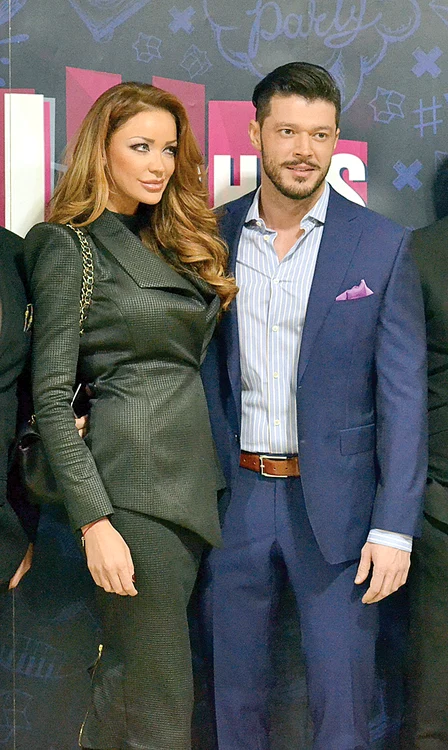 
    Bianca Drăgușanu și Victor Slav au devenit părinţi luni (26 septembrie)Foto: Arhivă personală  