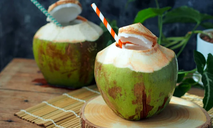 Apa de cocos poate fi periculoasă / foto: IStock