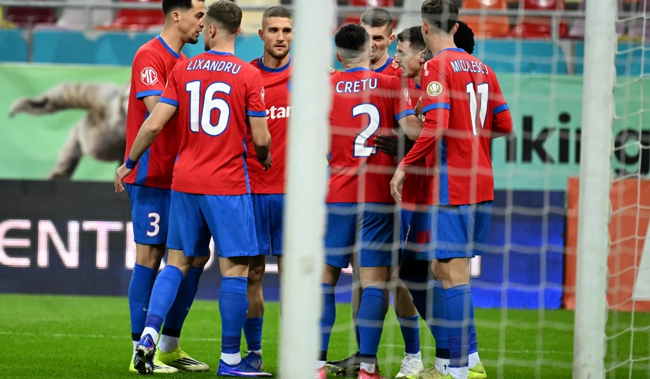 FCSB se va zbate în play-out-ul din Superliga României (FOTO: Sportpictures)