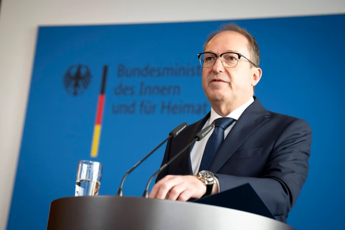 Ministrul de Interne Alexander Dobrindt, conferință despre â„Regatul Germaniei” FOTO Profimedia