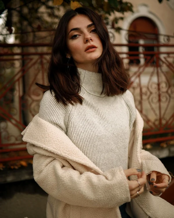 pulover tricotat jpg