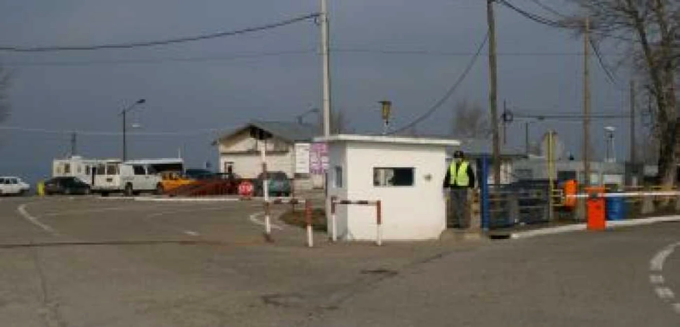 Botoşani: Circula de trei luni cu maşina neînmatriculată