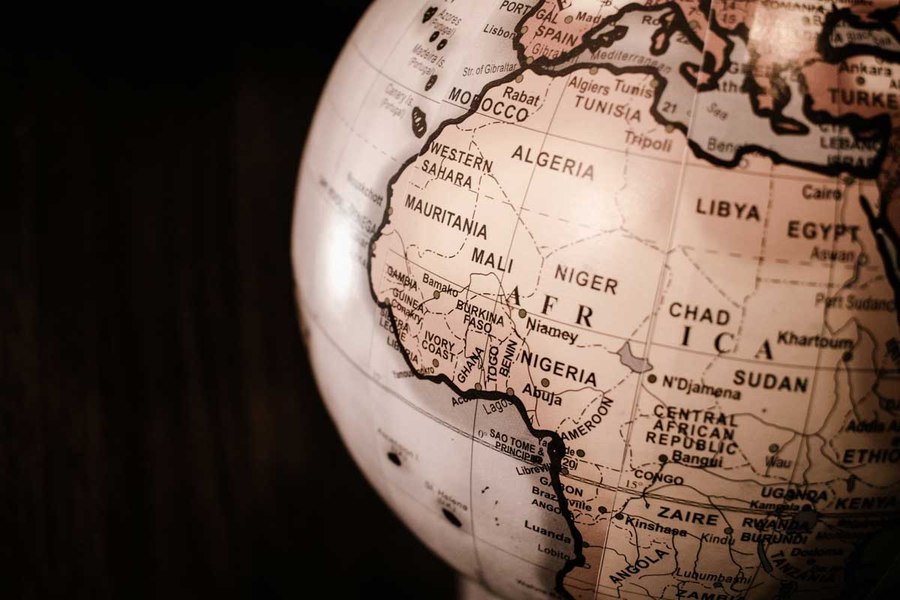 Ce se întâmplă în Africa? Contextul istoric și politic favorizant al practicilor neo-coloniale franceze