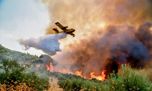 incendiu grecia scaled 1 1068x712 jpg