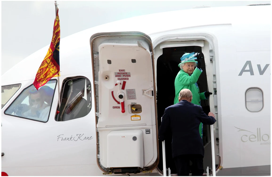 Regina Elisabeta la plecarea din Irlanda, în 2011, GettyImages (1) jpg