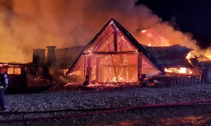 PWYxMzA1NWY3ZjlhYTFhYjk3Njk3YjEwMjdhMWNlMjNk thumb jpg