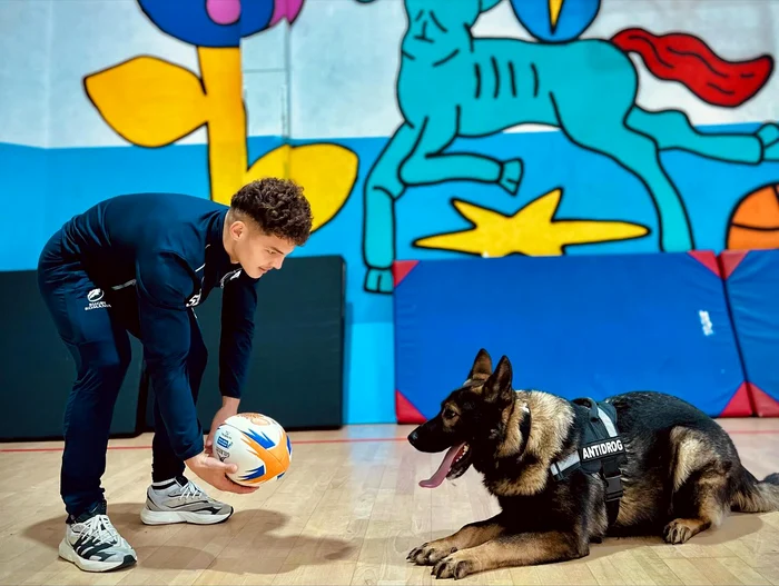 Roy a fost inițiat în tainele rugbyului - FOTO: FRR