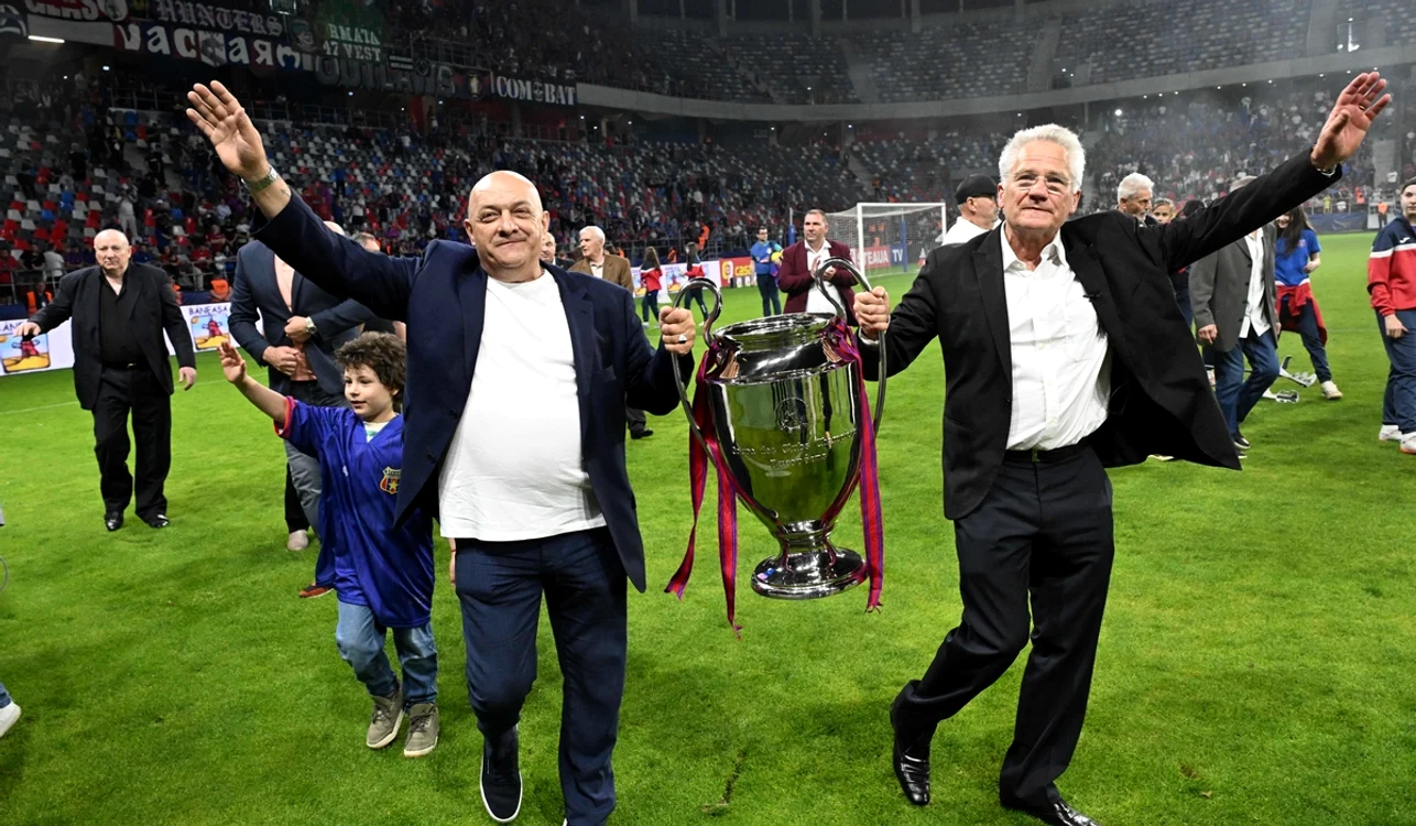 Gabi Balint și Ladislau Boloni, printre cei prezenți la festivitate (FOTO: Sportpictures)