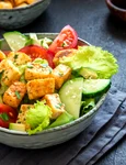 Salata cu tofu Sursa foto shutterstock 672289048 jpg