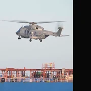 Marina Franceză reține un petrolier rusesc suspectat că face parte din „flota fantomă” a lui Putin FOTO: X/ @macron