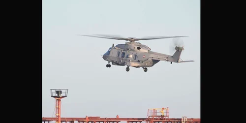 Marina Franceză reține un petrolier rusesc suspectat că face parte din „flota fantomă” a lui Putin FOTO: X/ @macron