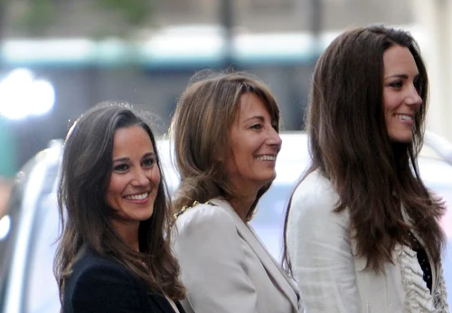 Carole și fiicele sale, Kate și Pippa Middleton