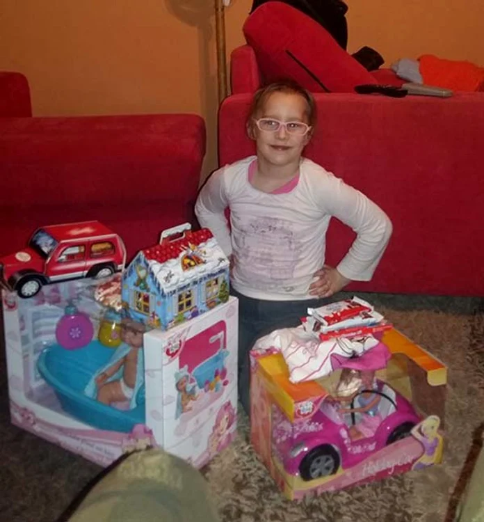 Micuţa Rianna a primit de la Moş Nicolae tot ce şi-a dorit 