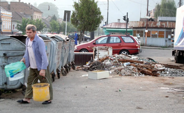 Reşiţenii plătesc scump şi gunoiul, şi datoriile în care este înglodată Prescom