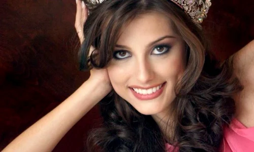 Miss Universe sau cum a făcut frumuseţea istorie jpeg