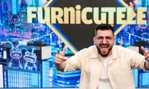 Radu Ciucă face atmosferă la „Furnicuțele” lui Denise Rifai foto: Antena 1
