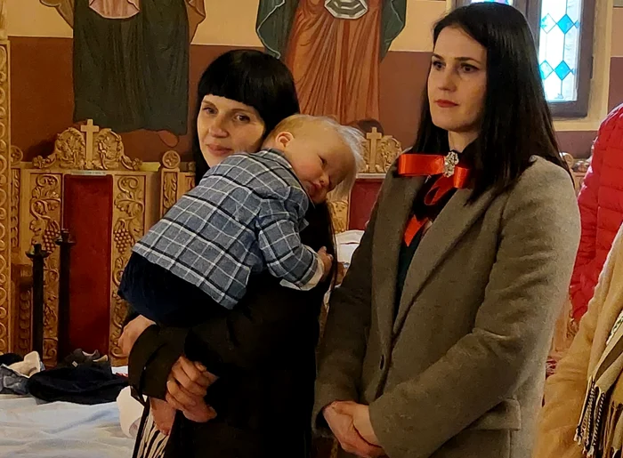 Anamaria a botezat copilul unei refugiate, la București
