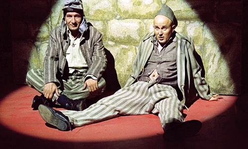 Mugur şi Radu  au avut roluri  de puşcăriaşi,  dar şi de beţivi jpeg