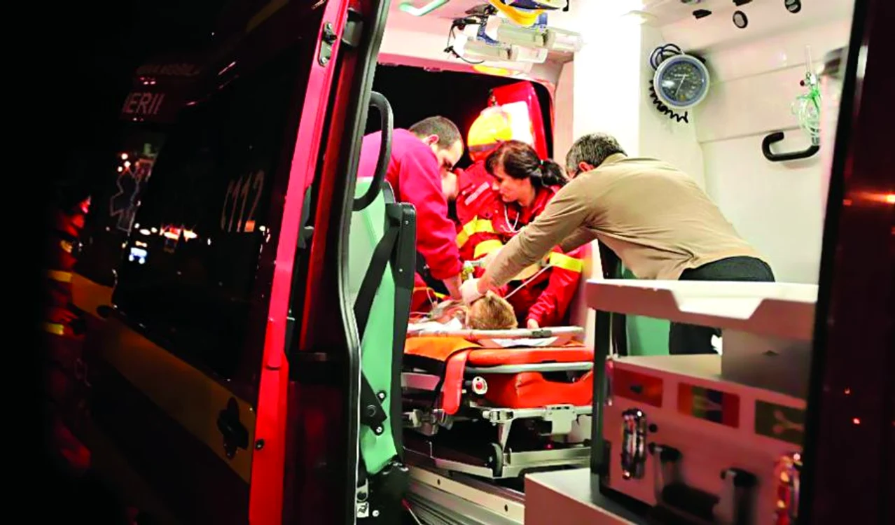 
    Medicii s-au chinuit, în zadar, să-i salveze viaţa  