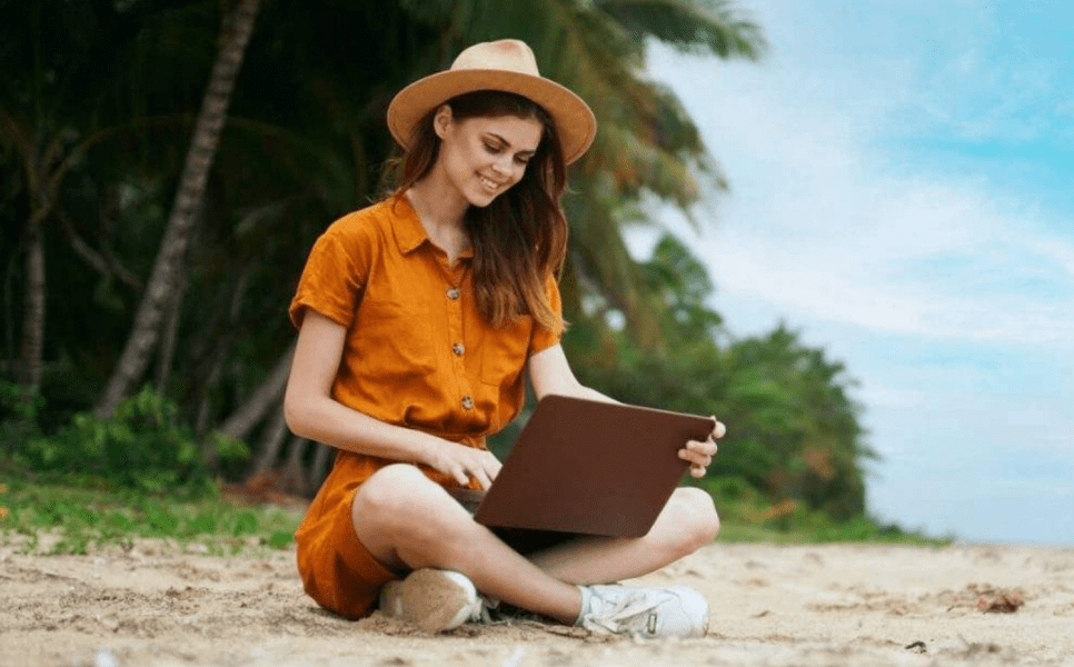 „Vânătoare” de „nomazi digitali” cu salarii de aproape 3.000 de euro pe lună în Portugalia