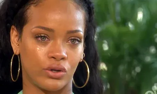 Rihanna plange webp