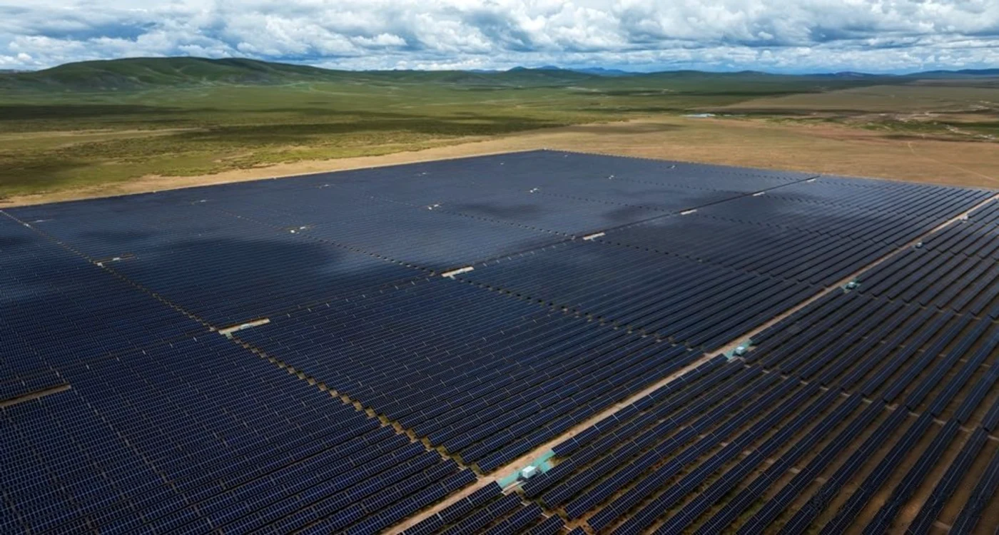 Energia solară este transformată în căldură şi apoi în electricitate