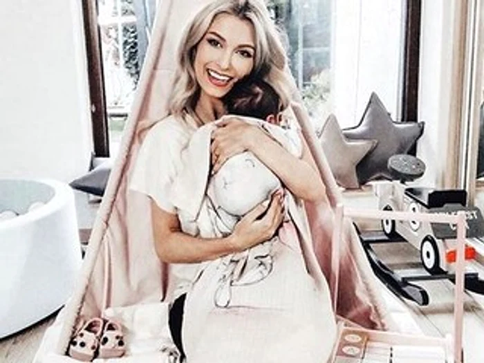 Andreea Bălan se va întoarce pe scenă mai devreme decât i-au sugerat medicii Foto:Arhivă personală