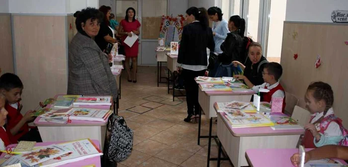 Prima zi de şcoală în clasa I la Liceul cu Program Sportiv din Galaţi FOTO Adrian Faur