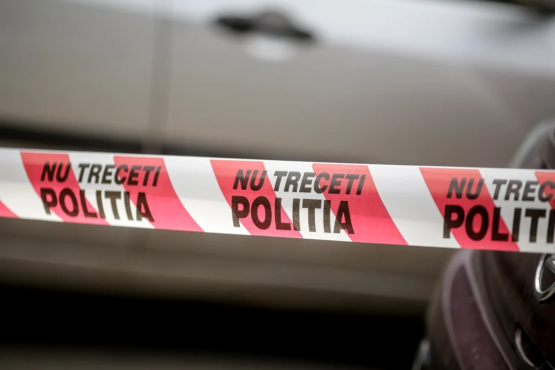 Polițiștii au fost anunțați de un sătean că pe câmp sunt resturi posibil umane FOTO: arhiva