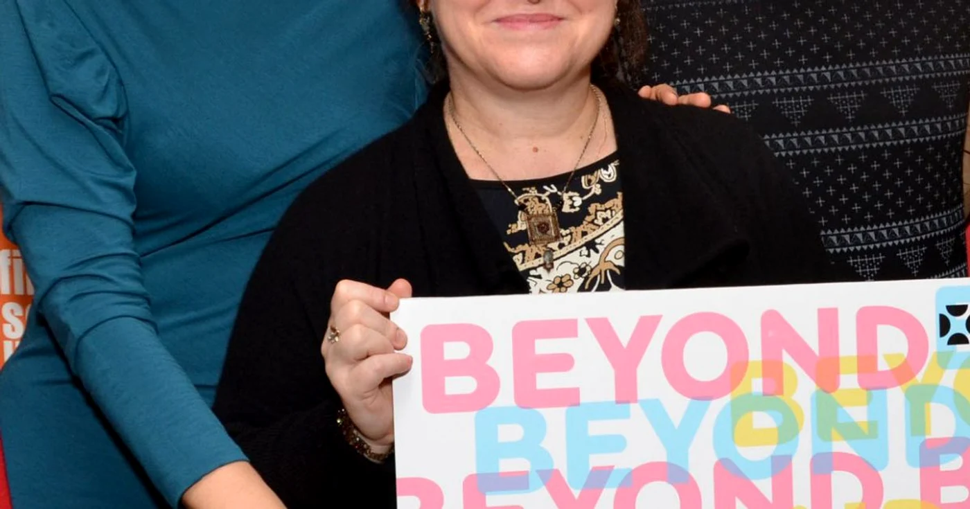 Oana
Radu, Corina Şuteu (centru) şi Mihai Chirilov la cea de-a şasea ediţie a
Festivalului Filmului Românesc de la New York: BEYOND, 2011     FOTO: Godlis