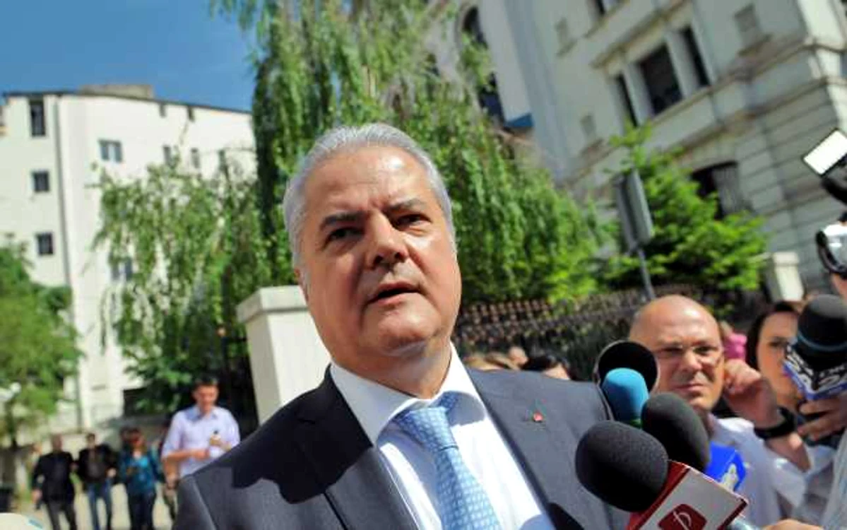 În acest dosar fostul premier este acuzat de corupţie Foto Adevarul