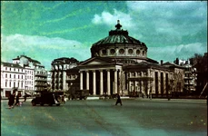 Clădirea Ateneului, un simbol al Bucureștiului, fotografiată în anul 1941 (© Getty Images)