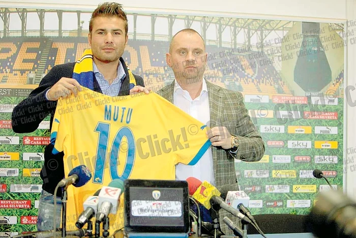 Adrian Mutu a fost în formă la singurul antrenament făcut de Petrolul în acest an în România (fotografii: Roberto Sălceanu / Dorin Constanda / Răzvan Păsărică)