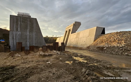 Tunelurile de pe valea Mureșului  Foto Daniel Guță ADEVĂRUL (36) jpg