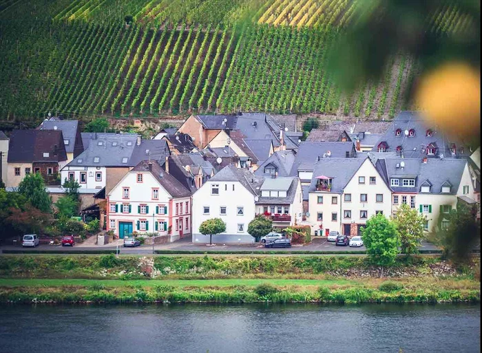 Scara „care duce nicăieri”