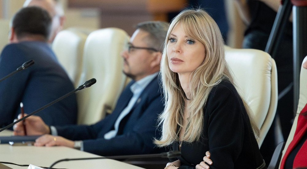 Love-story politic între senatoarea PSD Victoria Stoiciu și unul dintre cei mai cunoscuți milionari, recent divorțat