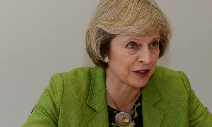 Theresa May a semnat scrisoarea prin care se declanşează oficial Brexitul jpeg