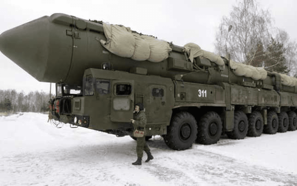 Rusia începe exerciţii militare cu rachete balistice intercontinentale Iars