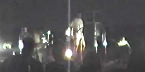 Primul concert Vama Veche în Vama Veche cu piesa Vama Veche 7 august 1998 Sursa Youtube / moshutb