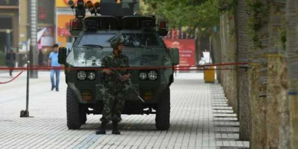 politia chineza FOTO AFP