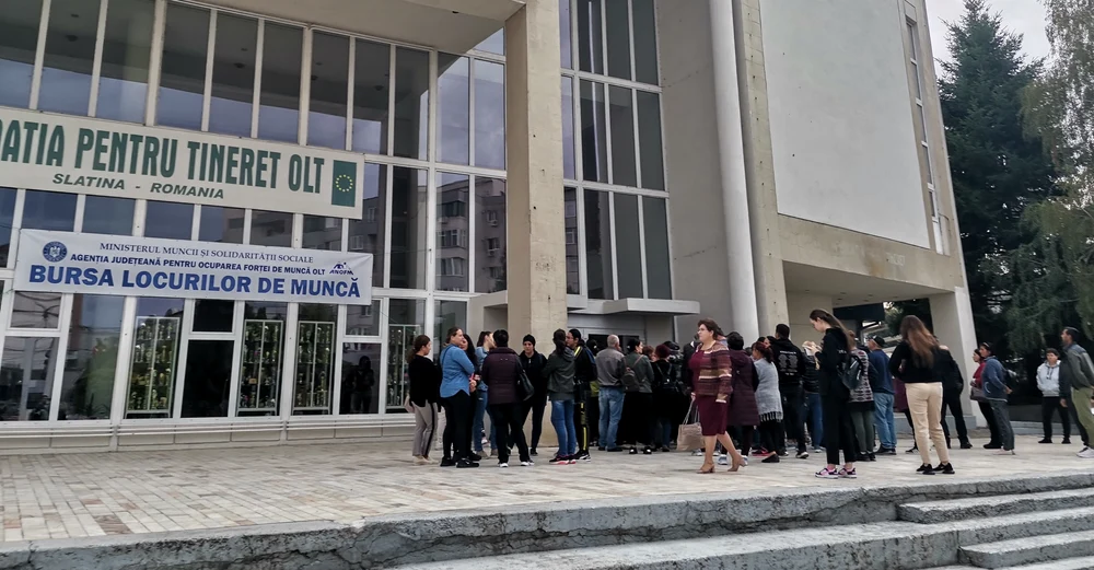 Șomerii evită la bursa locurilor de muncă job-urile plătite prost din țară FOTo. A.M.