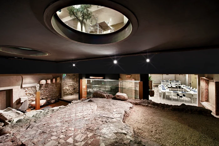 Interiorul hotelului este o adevărată minune