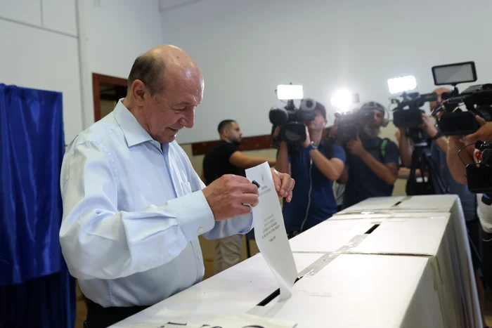 Ce spune Traian Basescu despre Călin Georgescu. Foto: Inquam