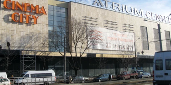 Atrium Center se inaugurează oficial pe 23 martie 2010 şi va găzdui peste 100 de magazine