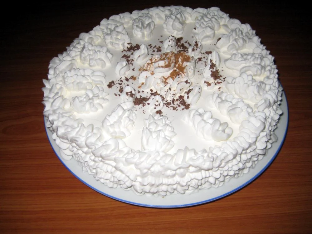 Tort delicios cu castane  1 jpeg