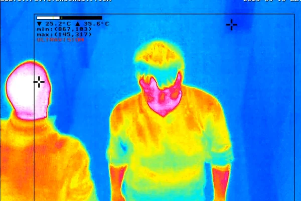 Camerele termografice pot stabili de la distanță persoanele cu temperatură ridicată