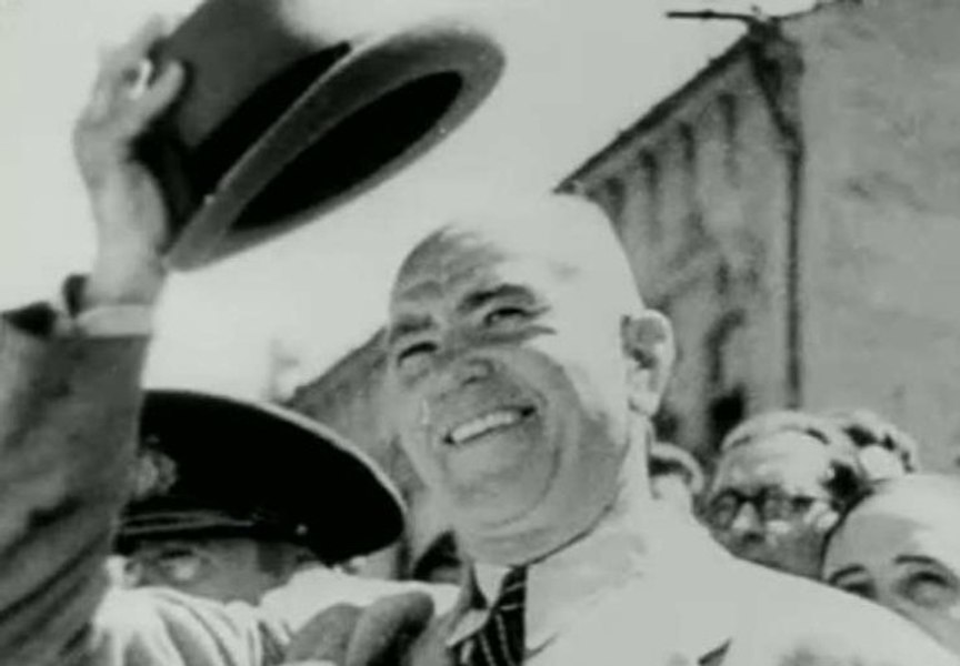 6 martie, ziua în care comuniștii au pus mâna pe putere în România. În 1945, Guvernul lui Petru Groza, supranumit „burghezul roșu“, a început sovietizarea țării VIDEO 